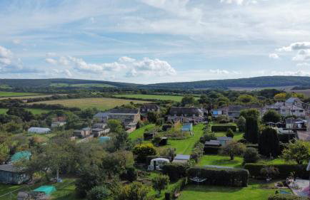 Three Gables, West Wight village house, Sleeps 10 - Photo 9