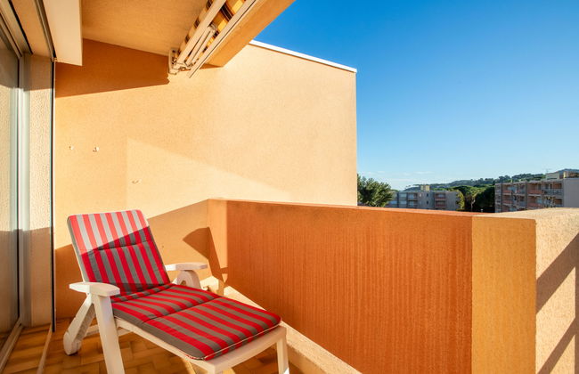 1 bedroom Apartment in Bormes-les-Mimosas with swimming pool and garden - Photo 13