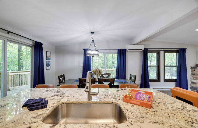 Moshannon Tree-lined Pocono Retreat w/ Hot Tub, Firepit & Pool Table - Photo 15