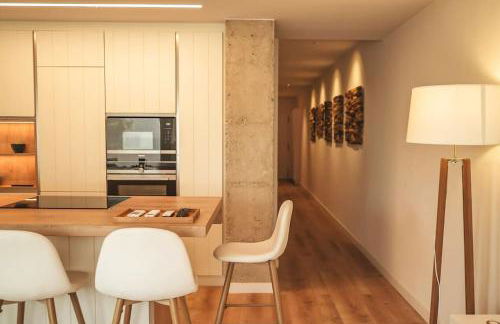 SeaHomes Vacations - Seafront Brand New Apt with PKG - Photo 14