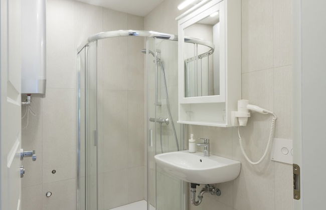 9010 Apartments - Photo 40