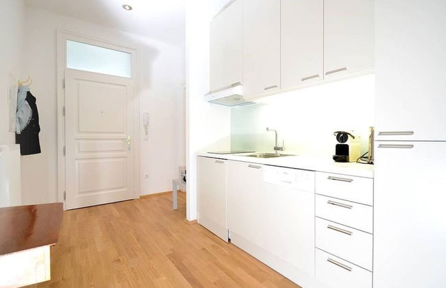 Vienna Residence Bright Apartment for 2 in Central but Quiet Location - Foto 9