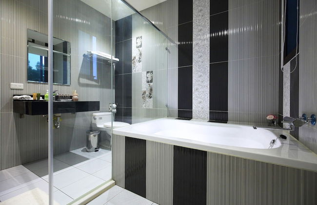 Manor Le Rayon Vert - Photo 28