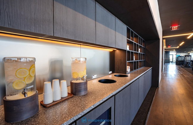 Apartment in New Luxury Condo in Downtown - Photo 71