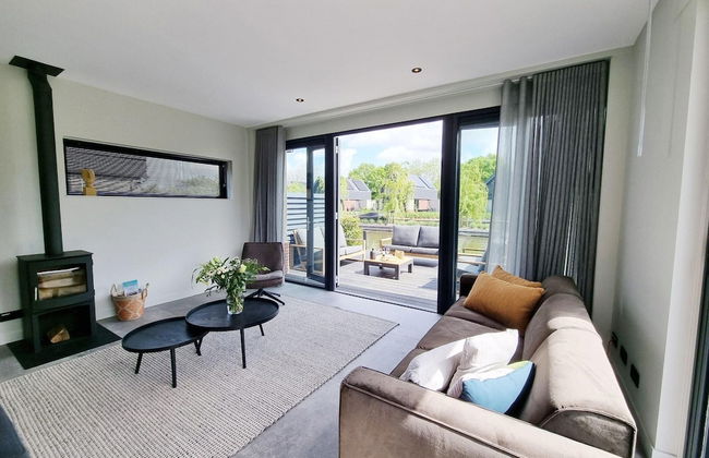 Luxurious Detached Water Villa With Jetty - Foto 11