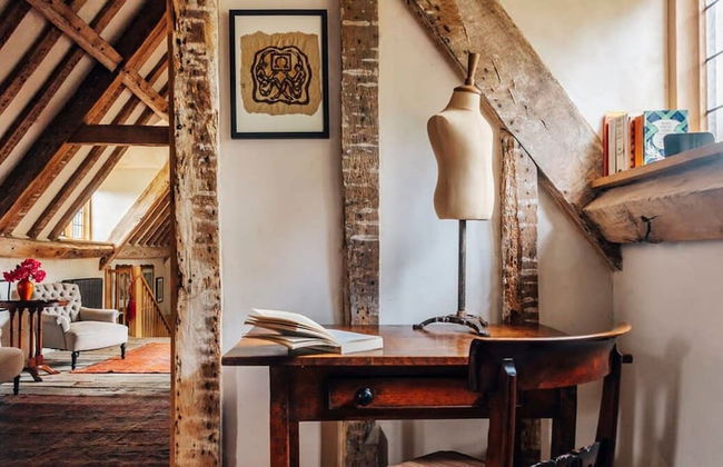 Lavish Tudor Hall Gardens - Sleeps 14 - Foto 45