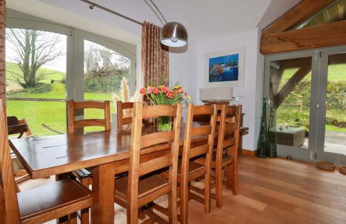 Kerslake House - Photo 9