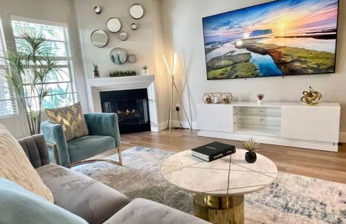 Lux One Bedroom Condo with Garden View - Photo 1