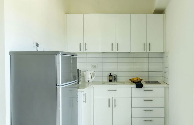 Studio apt w balcony and Kitchen - Foto 7