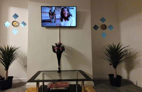 king Bed Premium luxury suite + Free Parking + Free Fast WiFi - Foto 22