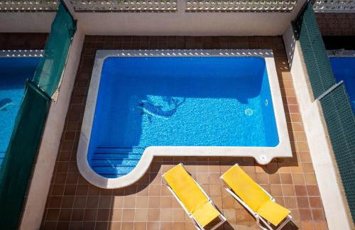 AT130 Casa con piscina privada, aire acondicionado y garaje - Foto 34