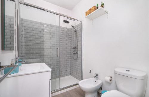 APARTAMENTO COR DO MAR - Sunny, Clean and spacious apartment with sea view, in Alvor - very close walking distance to the beach and Alvor Village - Foto 12
