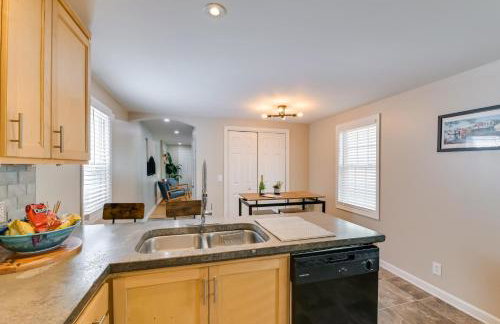 Walk to Parks and Dining Cozy Canandaigua Home! - Foto 12