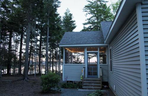 Couples Cove Cottage - Photo 13