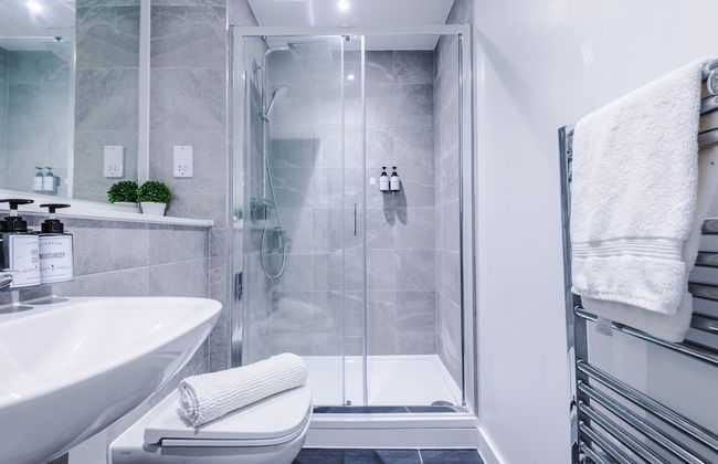 Impeccable 2-bed Apartment in Salford - Foto 23