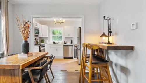 Relax & Play - 4BR Home with Game Room for Family & Outdoor Area - Foto 3