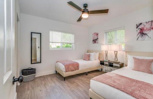 Friendly Fox Luxury Pool & Spa - Near DT & Beach home - Foto 24