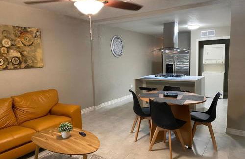 Close to All, Restfull, Cozy Duplex B in Downtown, UTEP, Hospitals - Foto 34