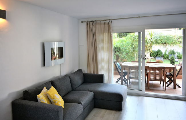 Shikara Be my Guest Castelldefles - Photo 12