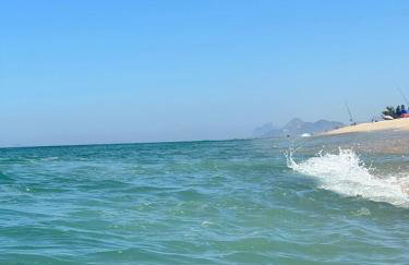 Pé na areia, vista incrível, casa aconchegante, ampla e de um astral - Foto 13