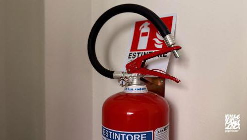 Milan Pop House - 5 minutes from M1 and M4 metro lines - Foto 4