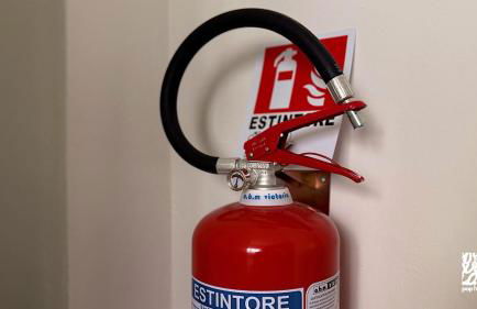 Milan Pop House - 5 minutes from M1 and M4 metro lines - Foto 4