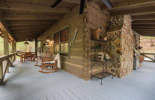 Modern Cabin with Luxury Gym, Firepit + Game Room! - Foto 31