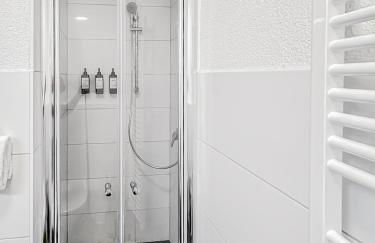 Beautiful Spacious 5 Room Apt in City Center that Sleeps 10 - Foto 55