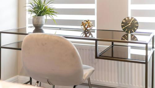 Earthy Elegance Stylish 4BR for Urban Escapes - Foto 5