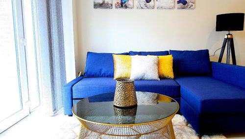 NEW - Stylish 2 bed, Farnham Common - Foto 2