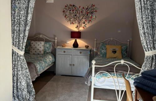 2 Bed Barn - Sleeps 4 - Pets - Parking - Wifi - Foto 18