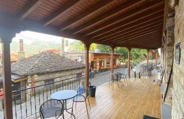 11 Luxury Apartments - Photo 35