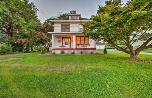 Whimsical Lancaster Home - 4 Mi to Sight and Sound - Foto 1