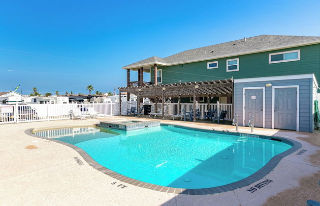 Beach Bunker by Silver Sands Vacation Rentals - Foto 18