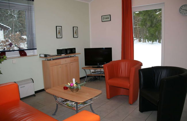 Bungalow in Eifel Near Forest and Mountains - Foto 11