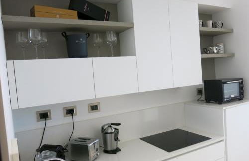 Sea View Embassy Apartment - Foto 10