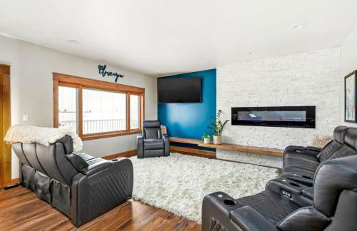 Great Falls Luxe Haven 4BR Gym Office and Hot Tub - Foto 61