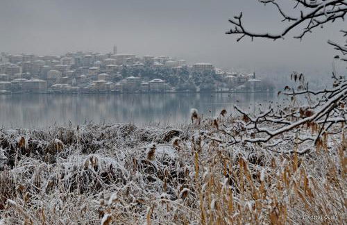 Kasoni Home , Απόλυτα κεντρικό διαμέρισμα μπροστά στη λίμνη - Foto 62