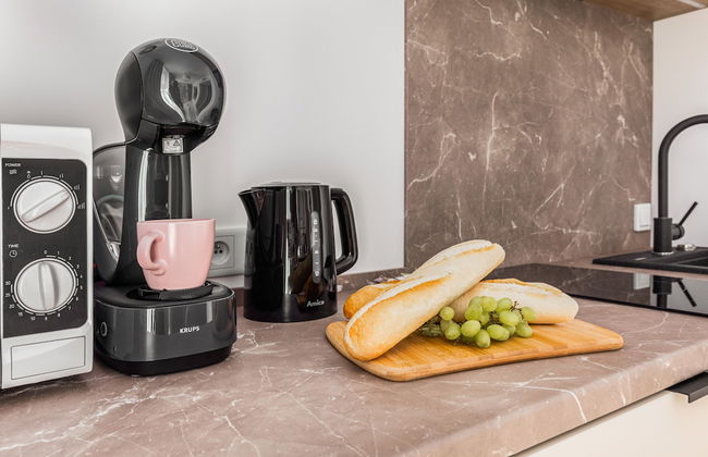 Jantaris Apartments by Renters - Photo 23