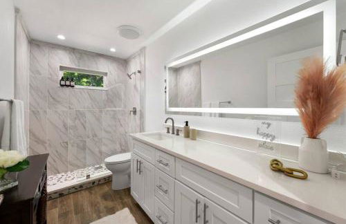 The Gateway - 6BED W Two Houses GameRoom & Pool - Photo 40