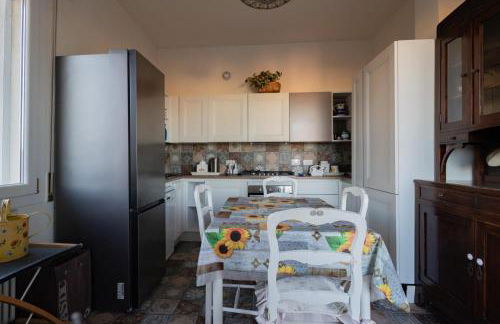 Charming Apartment In The City Center "Terrazza Sui Tetti" Con Parcheggio Gratuito - Photo 14