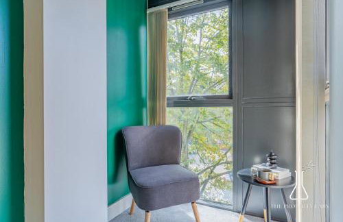 Luxury Birmingham City Centre Townhouse with BALCONY- Sleeps 10 - FREE Parking - Perfect for Contractors, Business Travellers, Families and other Groups - Near Bullring, Newstreet, Selfridges, NEC, NIA & Birmingham airport - Photo 47