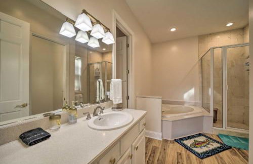 Beautiful Whittier Condo with Deck and Mtn Views! - Foto 16