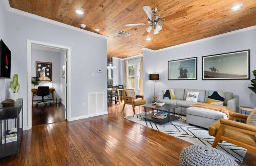 Casa Cowboy near Downtown, Gourmet Kitchen, Private Yard - Foto 27