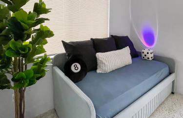 Newly Remodeled full Apartment - Foto 13