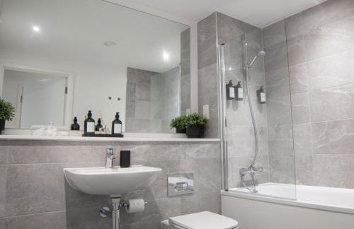 Luxury Mcr 2bed,2bath Apartment- Central location! - Foto 18