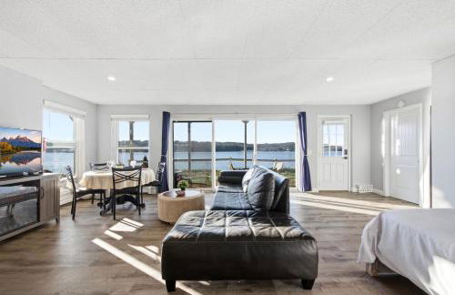 Waterfront Walk Out with Private Terrace - Foto 15