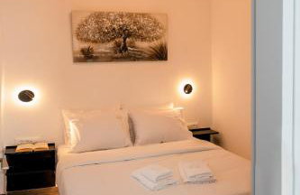 G & W Suites - Photo 18