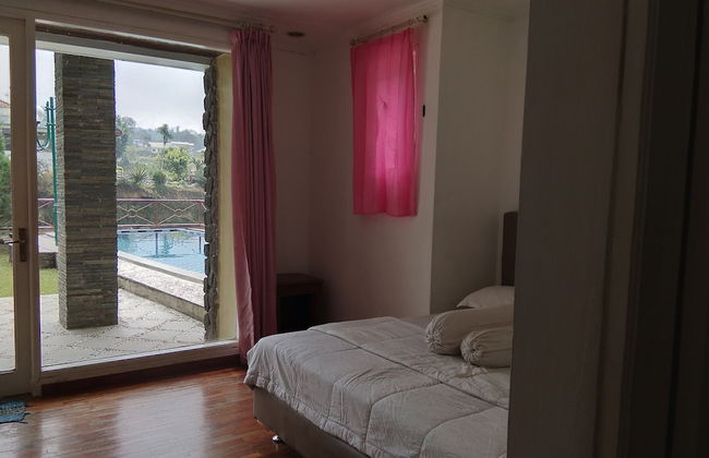 Villa Danau 5 Bedroom for 50 pax - Photo 6