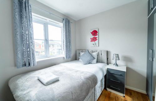 Spacious 6BDR House By Hyped Properties Short Term Rental Agency With Free Parking Bilston - Foto 6